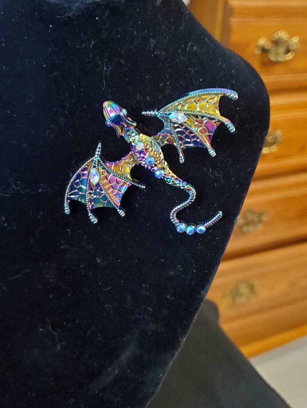 VINTAGE MYTHICAL IRIDESCENT OIL SLICK DRAGON BROOCH AND BEADED WRAP BRACELET